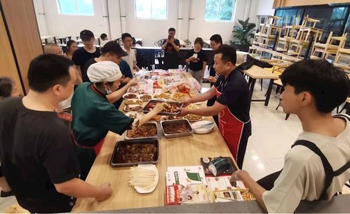 飲食服務(wù)中心食材新品推介會(huì)順利舉行