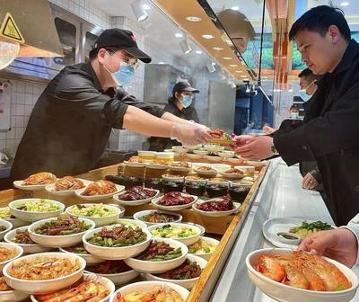 民營(yíng)餐廳加入社區(qū)食堂:百種菜品、低脂低油專區(qū)…