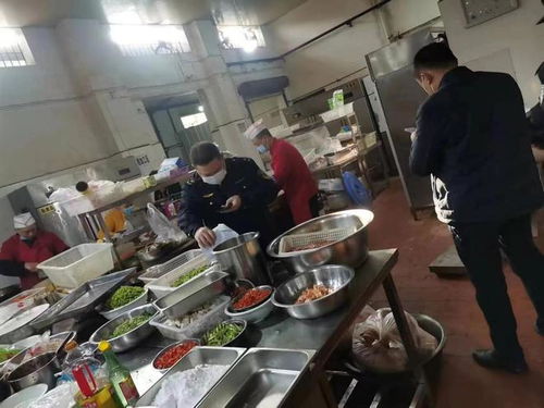 安岳縣市場監(jiān)管局全力保障 兩會 期間餐飲服務及特種設備安全